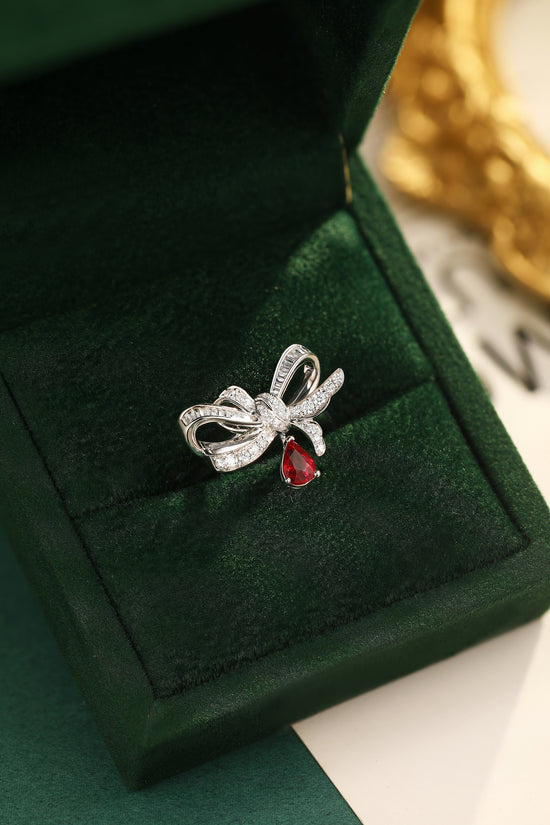 Bow Tie -18K white gold ruby ring
