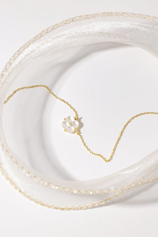 Fontana di Trevi - Mini Mother-of-Pearl and Yellow Diamond Necklace