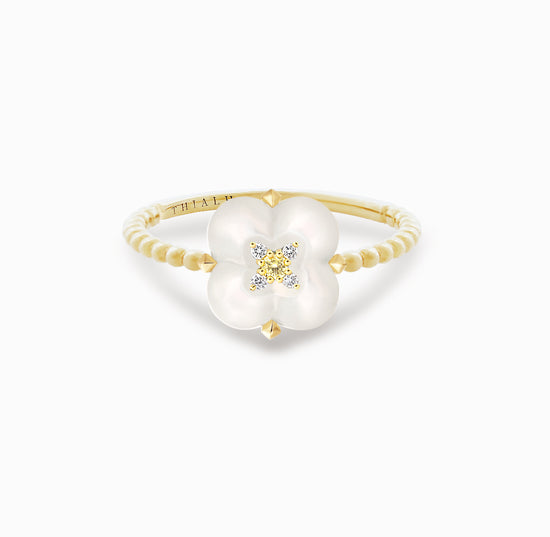 Fontana di Trevi – Ring aus Perlmutt und gelben und weißen Diamanten 