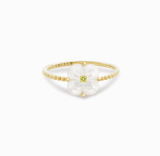 Load image into Gallery viewer, Fontana di Trevi - Mini Mother-of-Pearl and Yellow Diamond Ring
