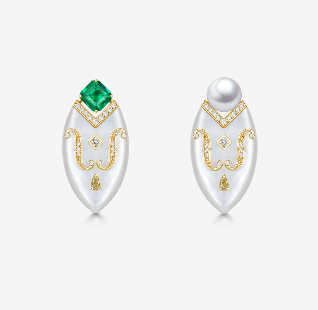 CONCERTO – Smaragd-Akoya-Birnen-Diamant-Ohrringe aus 18-karätigem Gelbgold (individueller Service)
