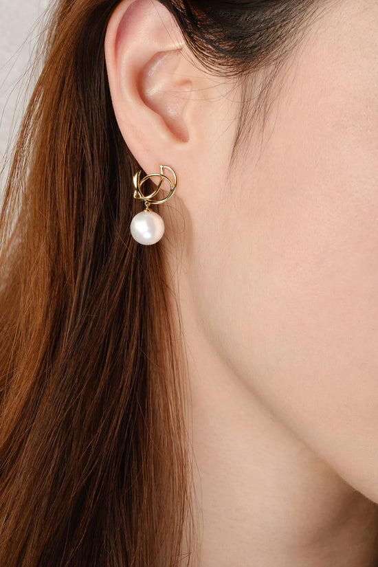 ROBIN – Ohrring aus Perle und 18-karätigem Weißgold 