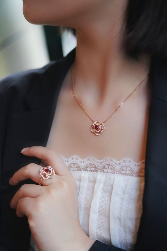 Load image into Gallery viewer, FAUNA &amp;amp; FLORA - Ruby in 18K Rose Gold Necklace
